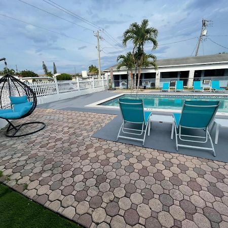 Hollywood Gardens Inn & Suites المظهر الخارجي الصورة