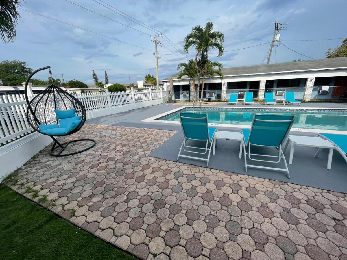 Hollywood Gardens Inn & Suites المظهر الخارجي الصورة