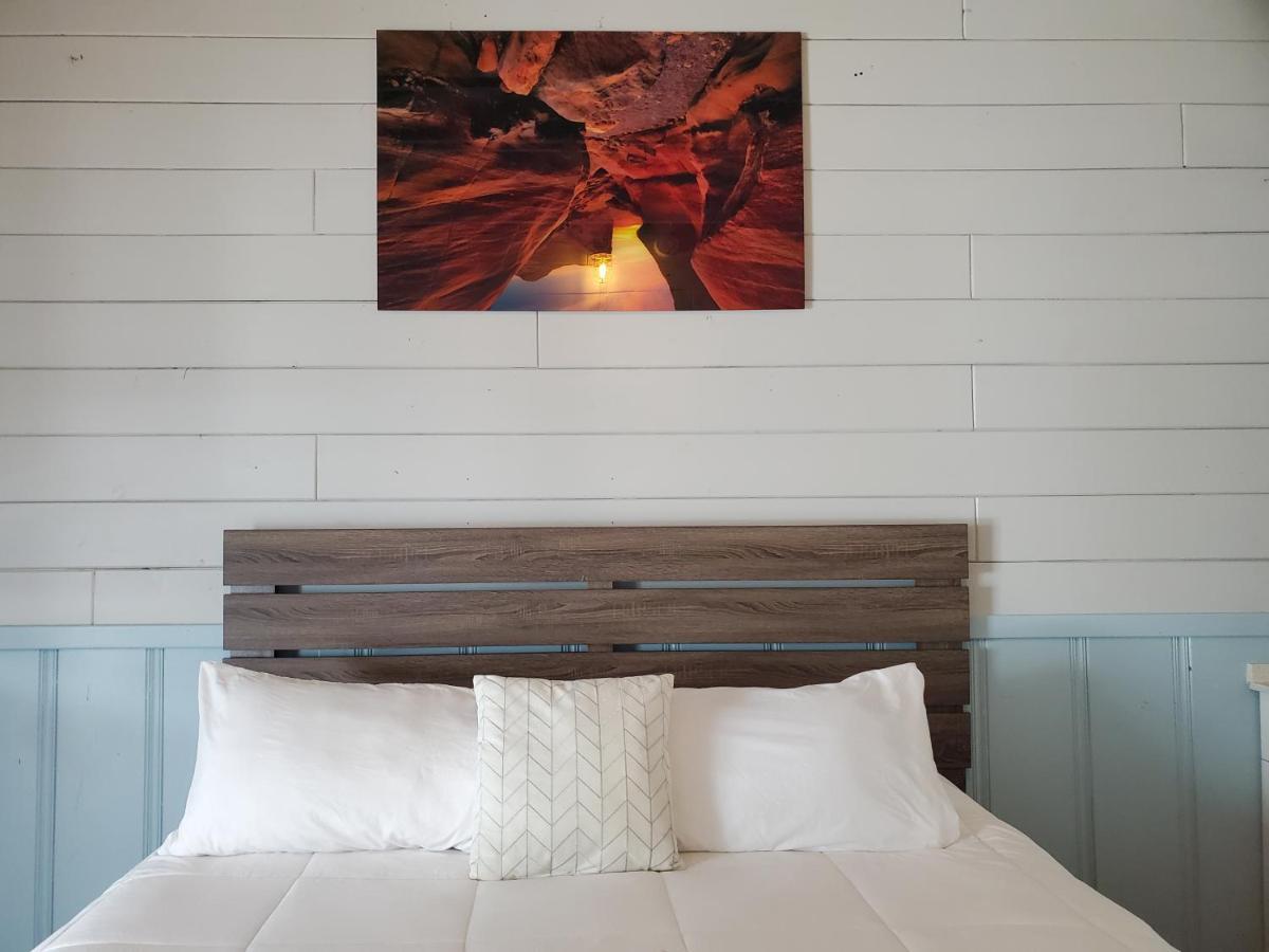 Hollywood Gardens Inn & Suites المظهر الخارجي الصورة