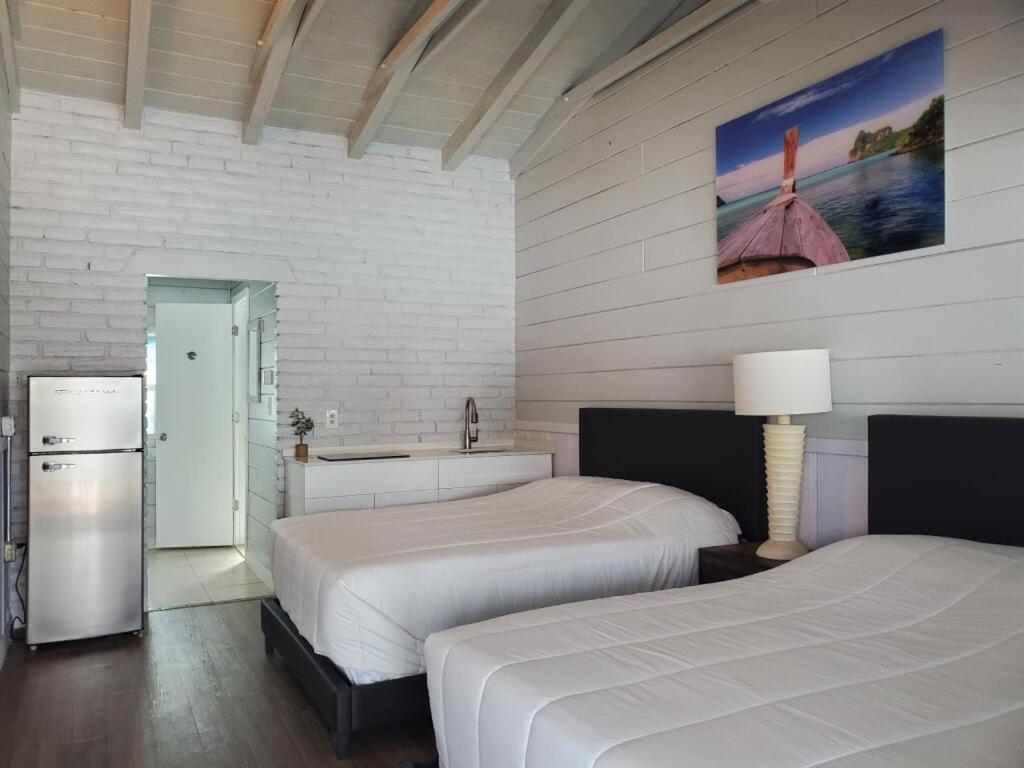 Hollywood Gardens Inn & Suites المظهر الخارجي الصورة