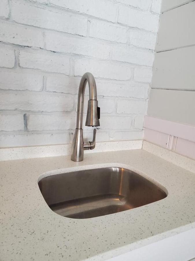 Hollywood Gardens Inn & Suites المظهر الخارجي الصورة