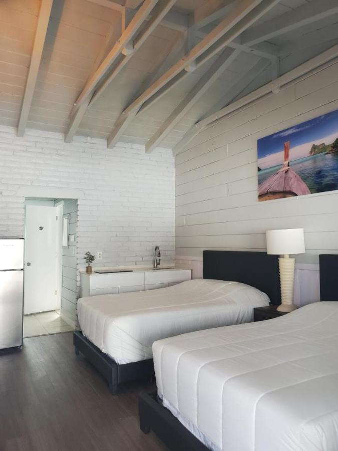Hollywood Gardens Inn & Suites المظهر الخارجي الصورة
