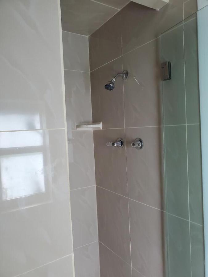 Hollywood Gardens Inn & Suites المظهر الخارجي الصورة