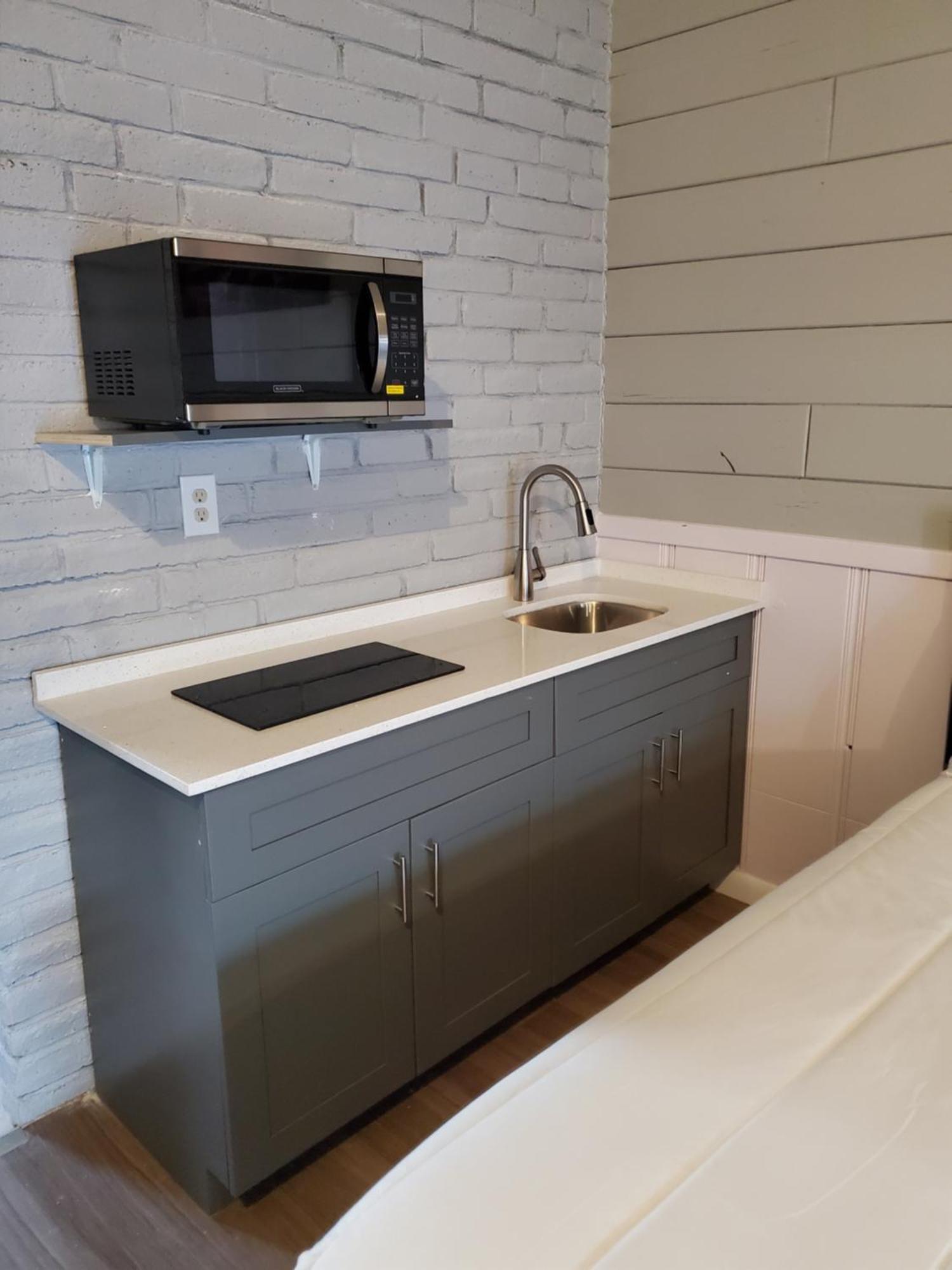 Hollywood Gardens Inn & Suites المظهر الخارجي الصورة